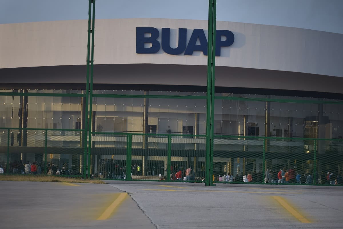 VIDEO/FOTOS Arranca la aplicación del examen de admisión BUAP 2020 4 examen de admision BUAP 2020 3