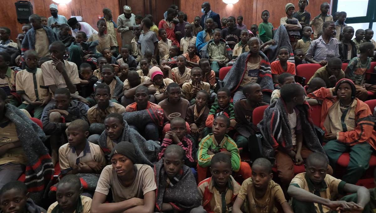 Liberan centenas de niños secuestrados en Nigeria; aún hay otros presos 1 nigeria 1