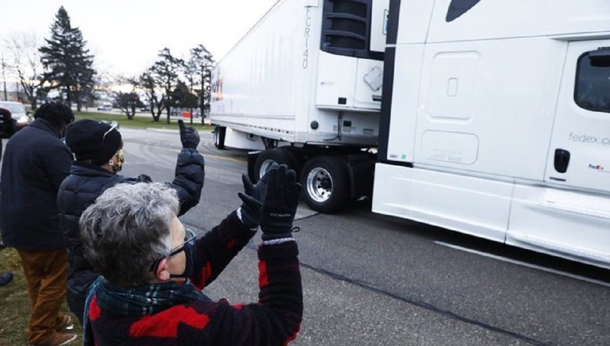 Comienza la distribución de la vacuna Pfizer-BioNTech contra COVID-19 en EU 1 pfizer