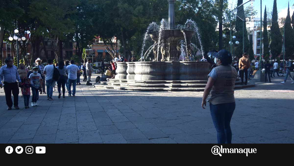 FOTOS: Poblanos ignoran que el centro es “zona de riesgo por coronavirus” 7 puebla peligro covid centro