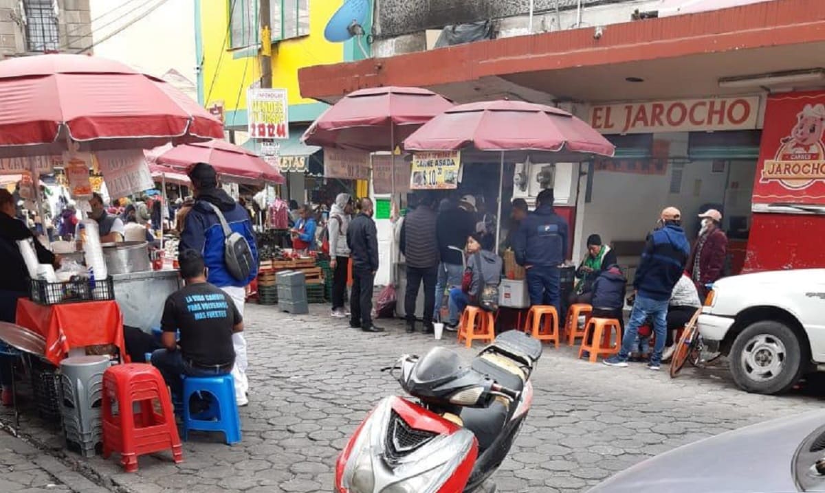 Canirac exhibe opacidad del Ayuntamiento; ambulantes en las calles y restaurantes cerrados 1 ambulantes 1