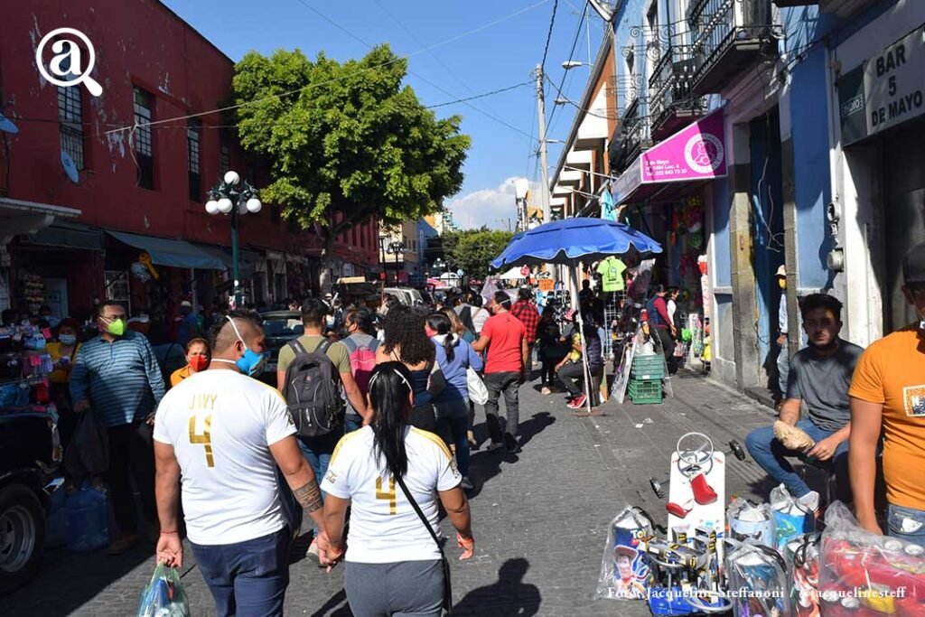 FOTOS/VIDEO Así se desbordan los Reyes Magos y ambulantes en el Centro de Puebla 11 ambulantes centro8