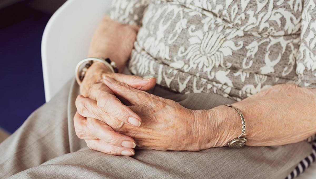 Asilo de España declara muerta a una mujer por COVID-19; "revivió" 10 días después 1 anciana 1