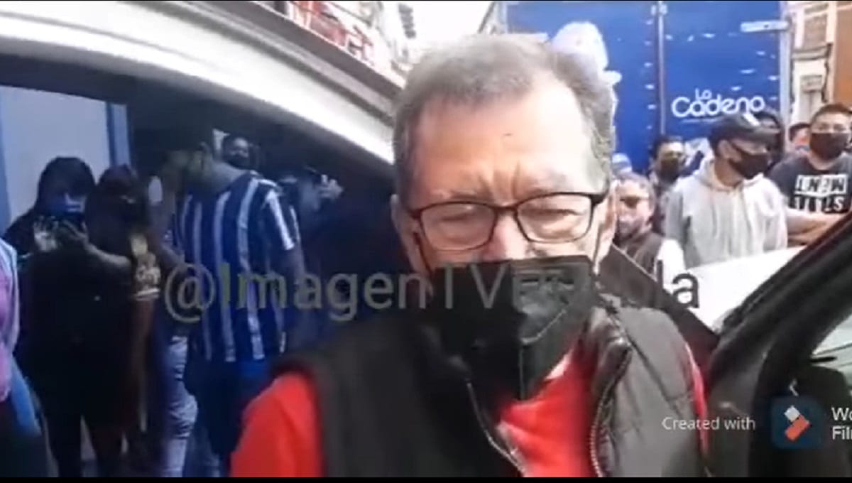 VIDEO: Locatarios del Centro Histórico retienen a personal de PC que intentaba clausurar sus negocios 1 armie hammer 2193051