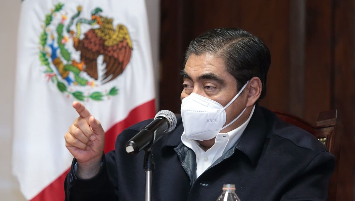 Exhorta MBH a servidores públicos a no desviar programas con fines electorales 1 barbosa servidores fines electorales 1