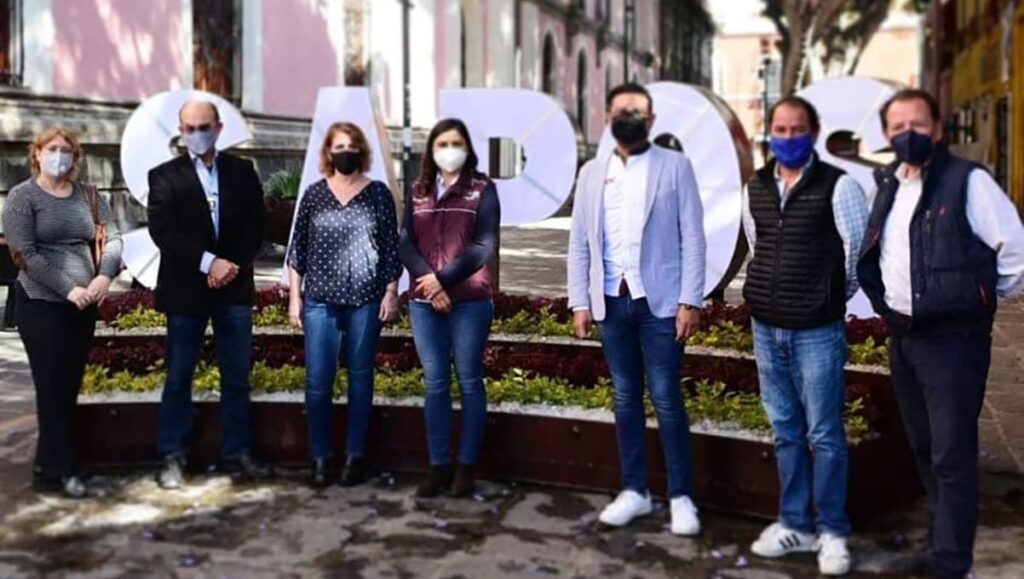 claudia rivera los sapos