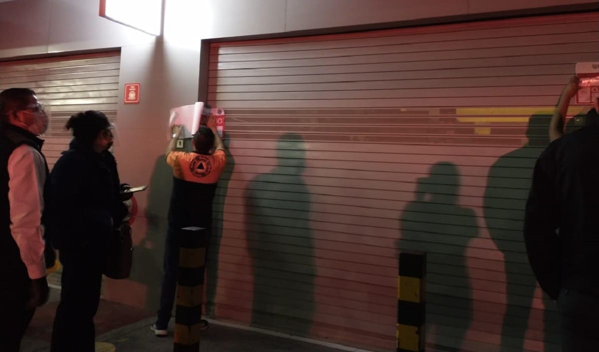 Clausuran Coppel de Bosques de San Sebastián por no respetar decreto estatal 1 clausuran coppel 1