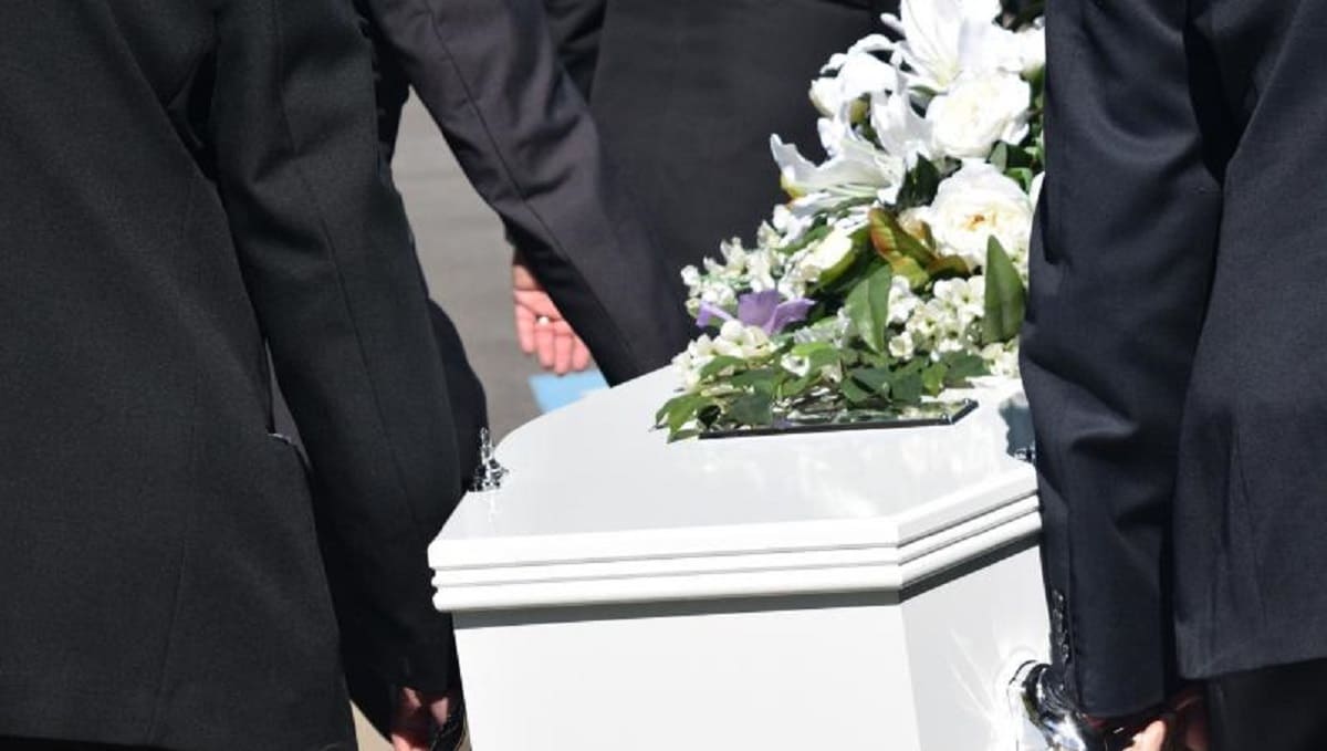 Familia se contagia y muere de COVID-19 tras asistir a un funeral en Cuautitlán 1 funeral 1 1