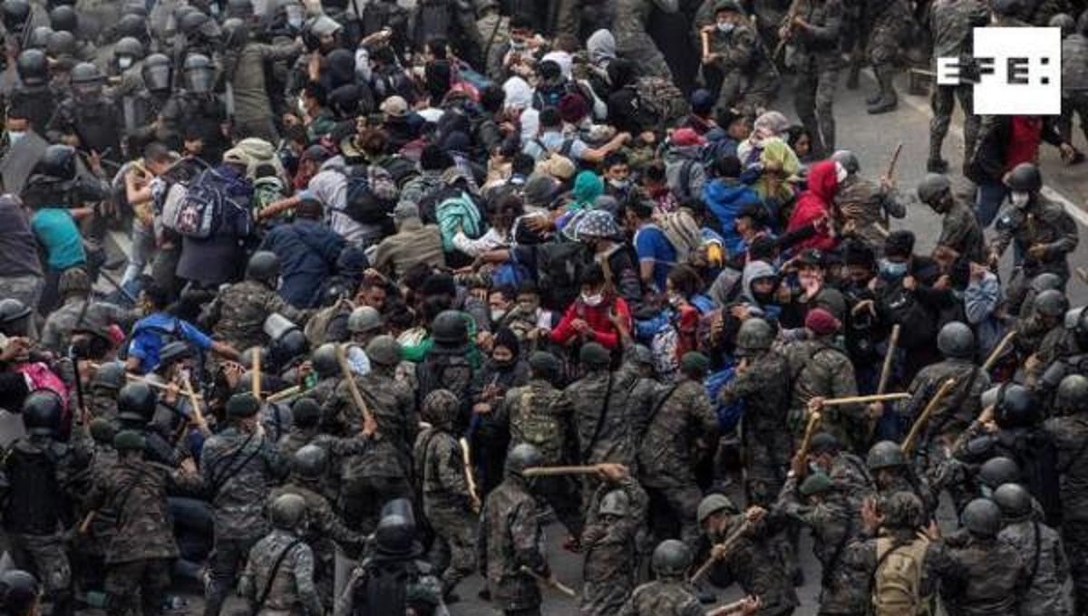 VIDEOS: Guatemala detiene y reprende con violencia a una caravana migrante hondureña 1 honduras