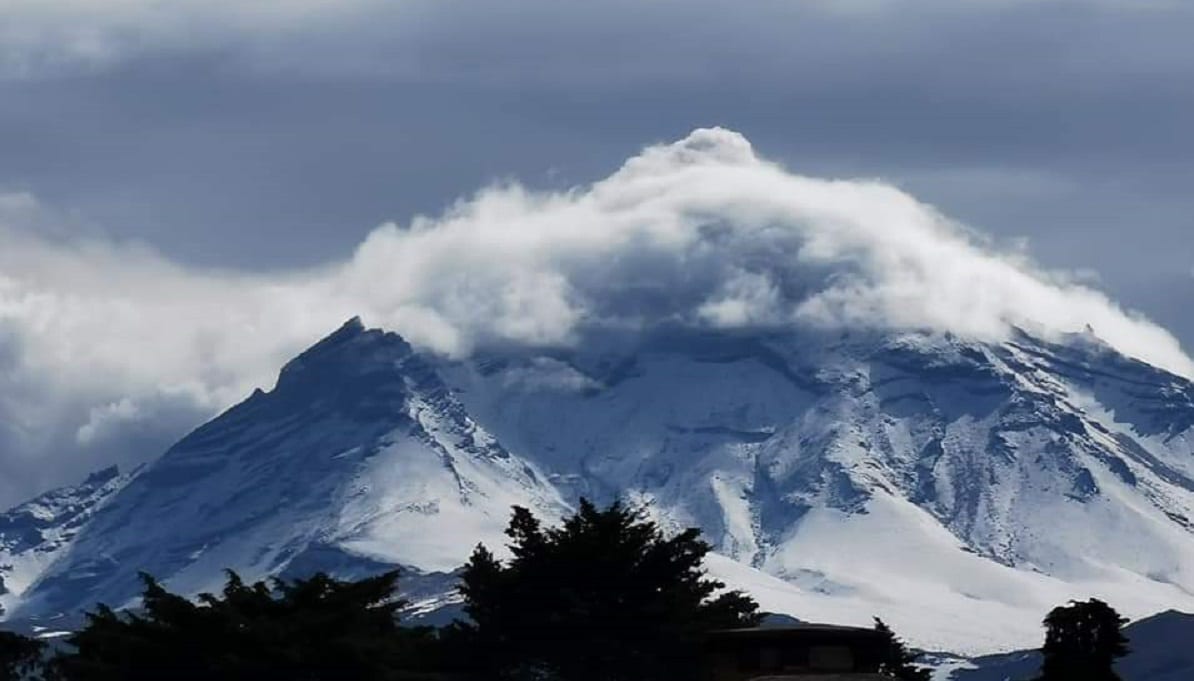 FOTOS: El Popocatépetl se “pinta” de blanco; así luce esta mañana 1 popo 1