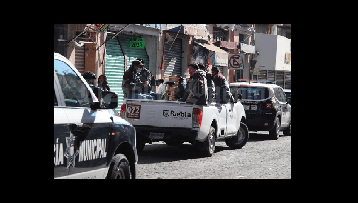 Personal del Ayuntamiento de Puebla decomisa carrito a tamalero 1 tamalero normatividad puebla 1