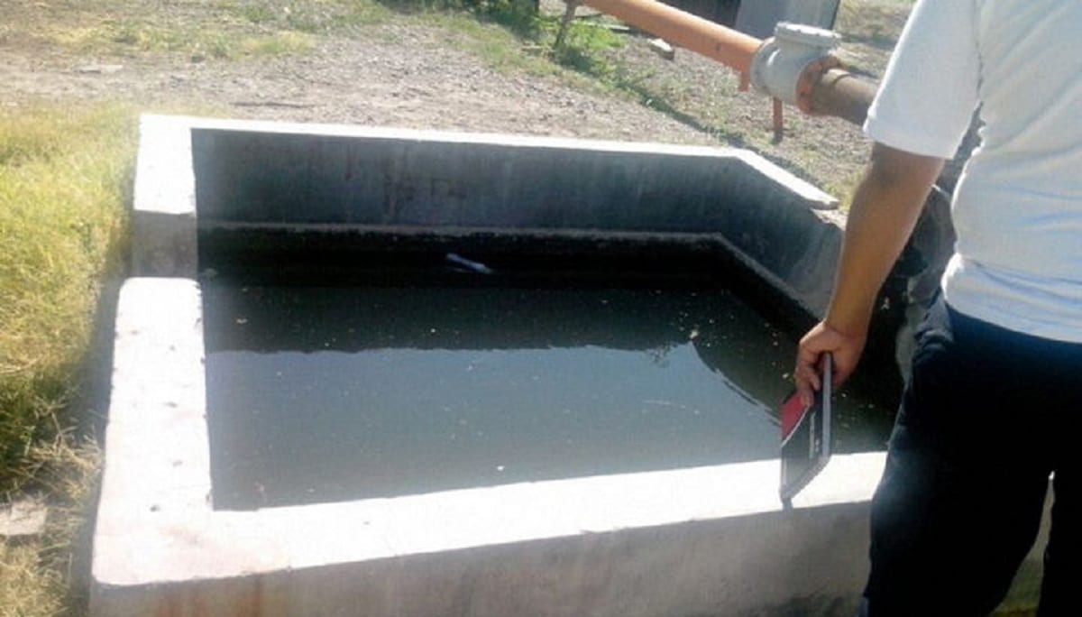 Niño de un año muere al caer a un tanque de agua para sacar su carrito en Aguascalientes 1 tanque