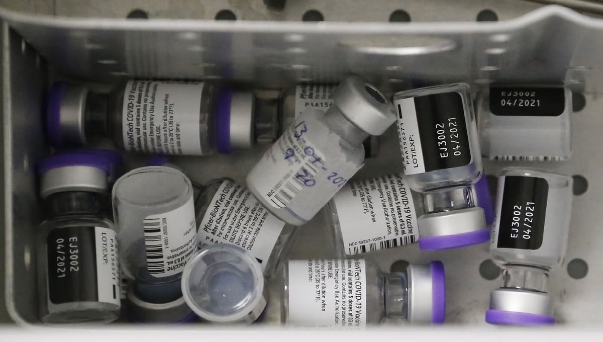 Congreso recibe iniciativa de Barbosa para castigar venta de vacunas falsas hasta con 10 años de cárcel 1 vacuna pfizer covid 1