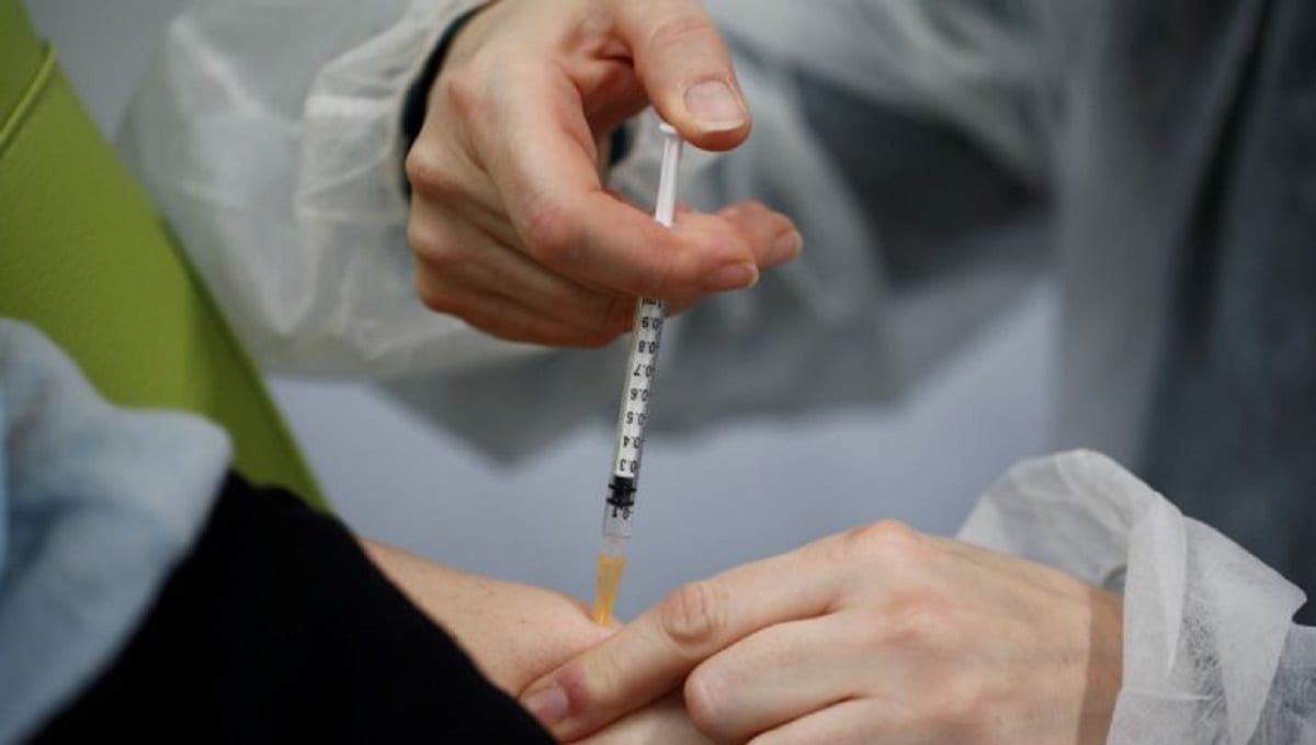 Mañana inicia vacunación de maestros en Campeche para regresar a las aulas: AMLO 1 vacuna