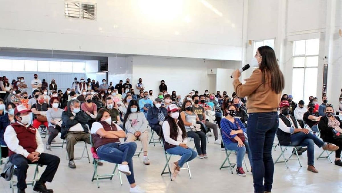 A Claudia Rivera se le olvida la pandemia; organiza reuniones masivas para promocionarse 5 Claudia rivera colonos sur1 1