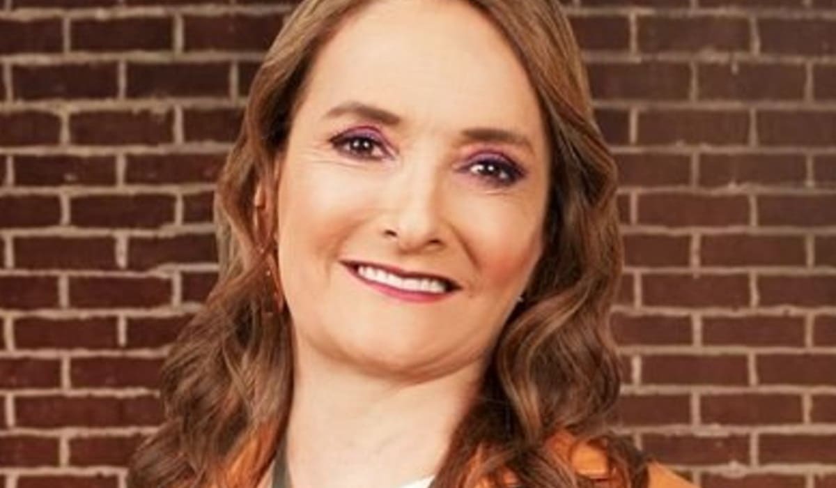 Patricia Armendariz. 1