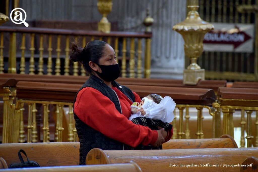 FOTOS: Pese a COVID-19, poblanos acuden a bendecir a Niños Dios 11 candelaria1