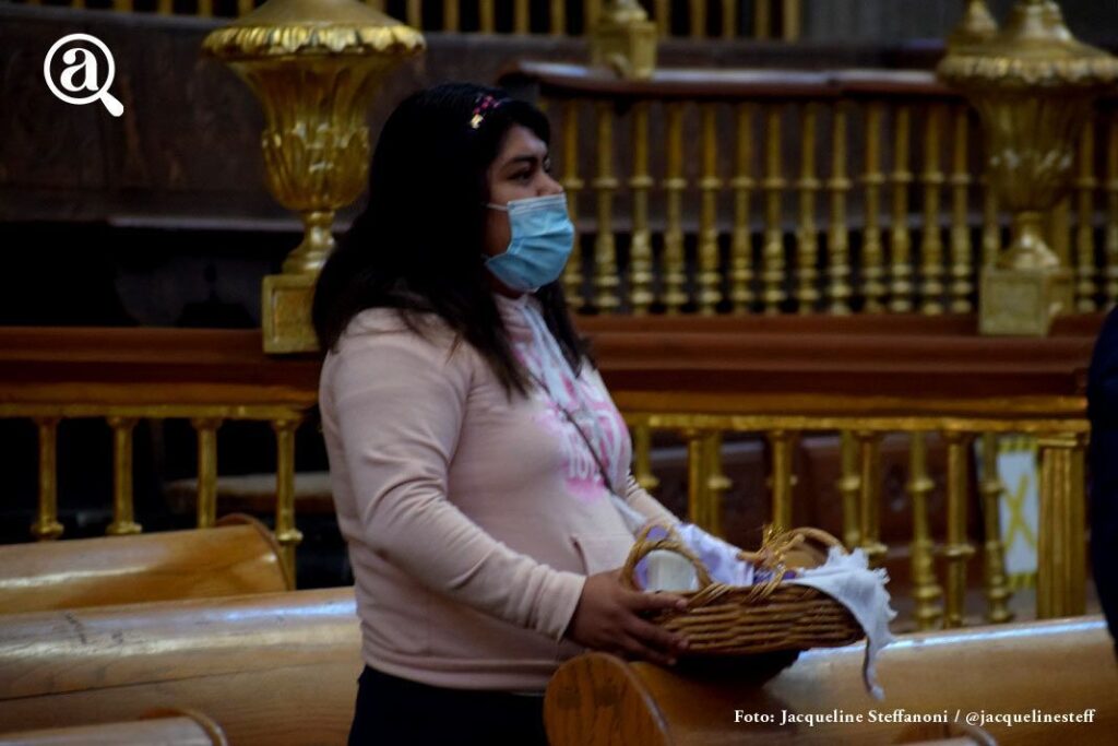 FOTOS: Pese a COVID-19, poblanos acuden a bendecir a Niños Dios 10 candelaria2