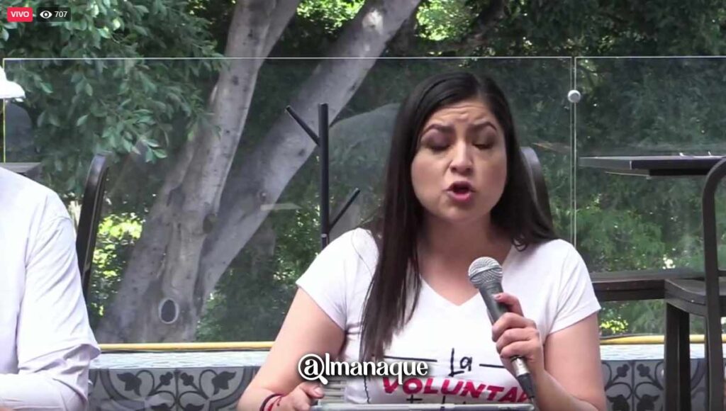 claudia rivera portada