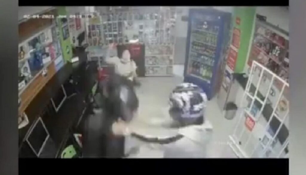 nina defiende a mama 1