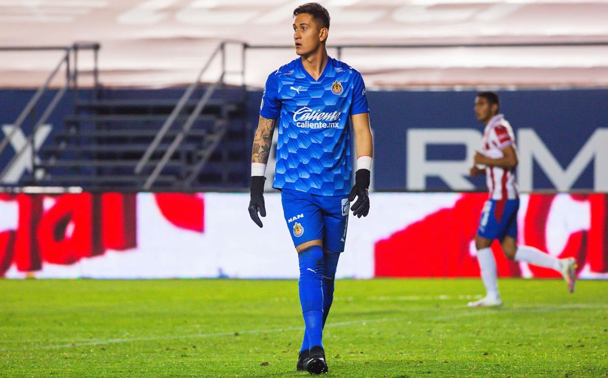 Raúl Gudiño, el héroe de Chivas ante el Pachuca 2 raul gudino 1