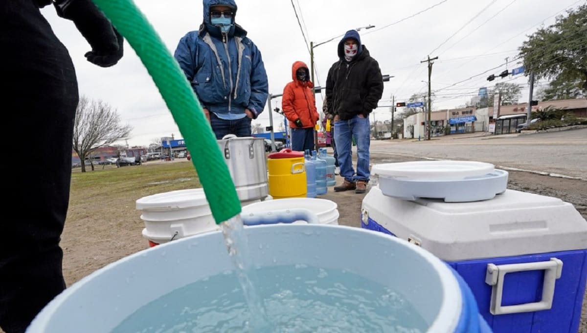 Por tormenta invernal, enfrentan escasez de agua potable en Texas 2 texas 1 1