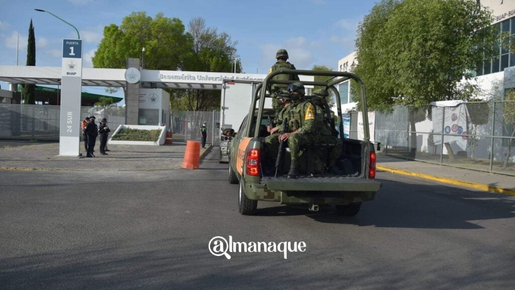 5DA4FEA1 9B7E 4912 A215 876EFFB6F071