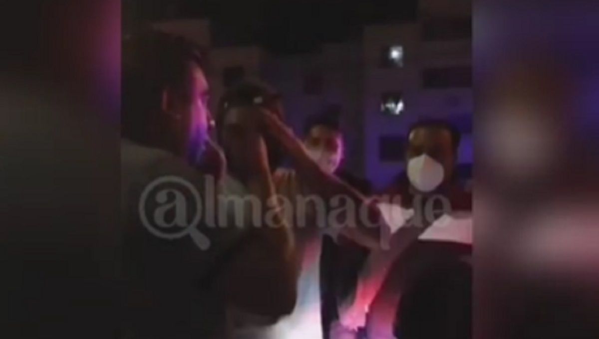 VIDEO: Pasajeros del transporte público detienen a sujetos que intentaban asaltarlos en Cuautlancingo 2 Andres 1