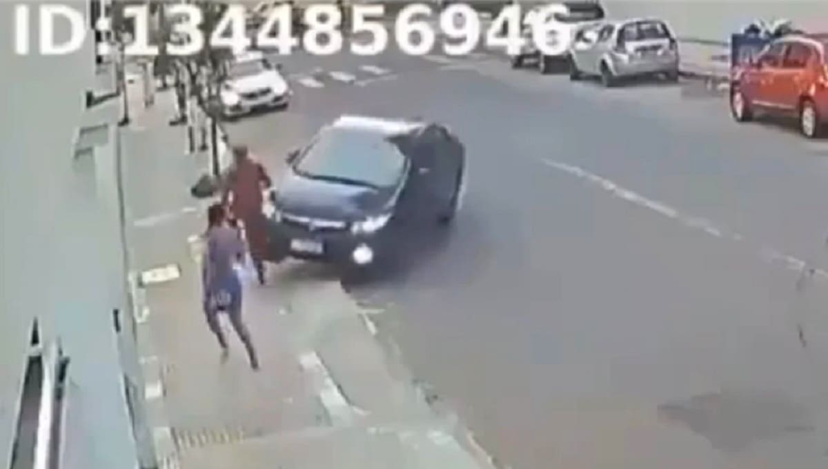 VIDEO: Conductor atropella a ladrón que le robó a su novia un celular en Brasil 1 Brasil 1