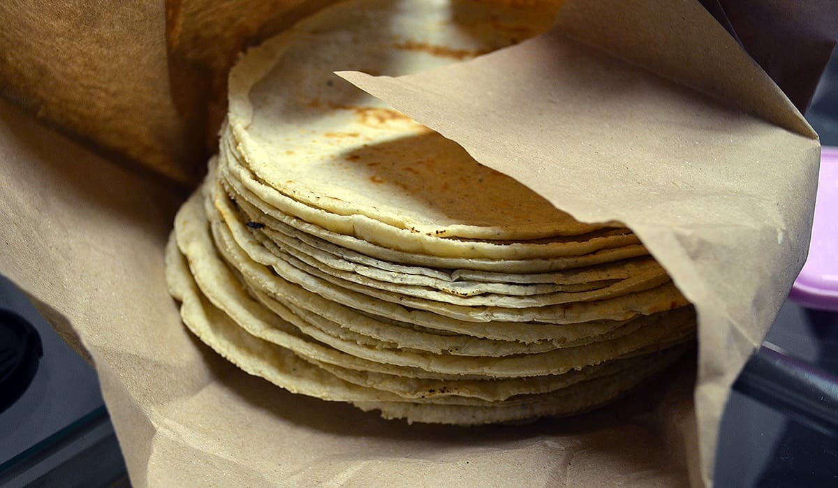 Sube el precio de la tortilla en México; ronda los 20 pesos por kilo 2 Tortillas 1