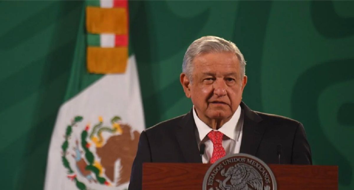AMLO lamenta las muertes tras incendio en plataforma de Pemex 1 amlo 4