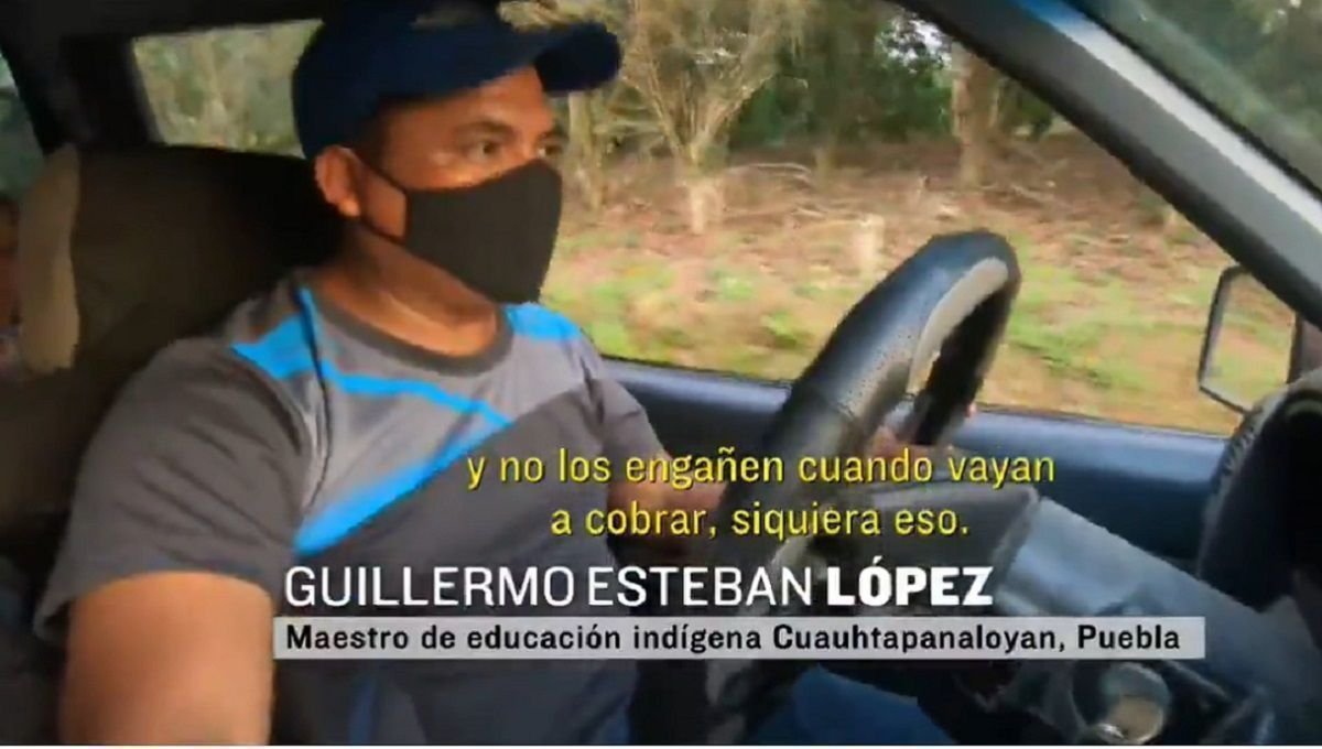 calor mujer cansada fatiga abanico verano 1