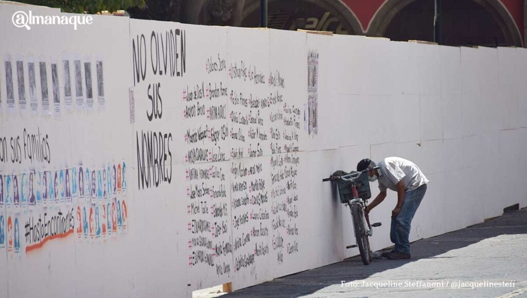 muro zocalo ayuntamiento leydelosdesaparecidos1
