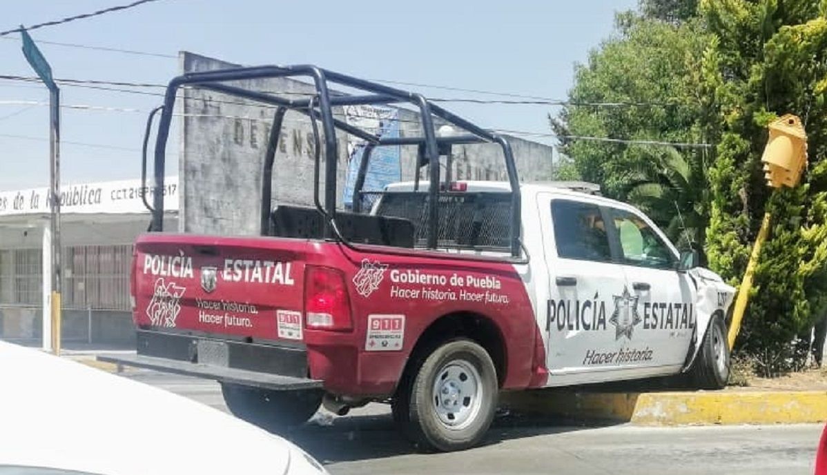 Choque entre patrulla y auto, deja una familia lesionada en Puebla 3 patrulla