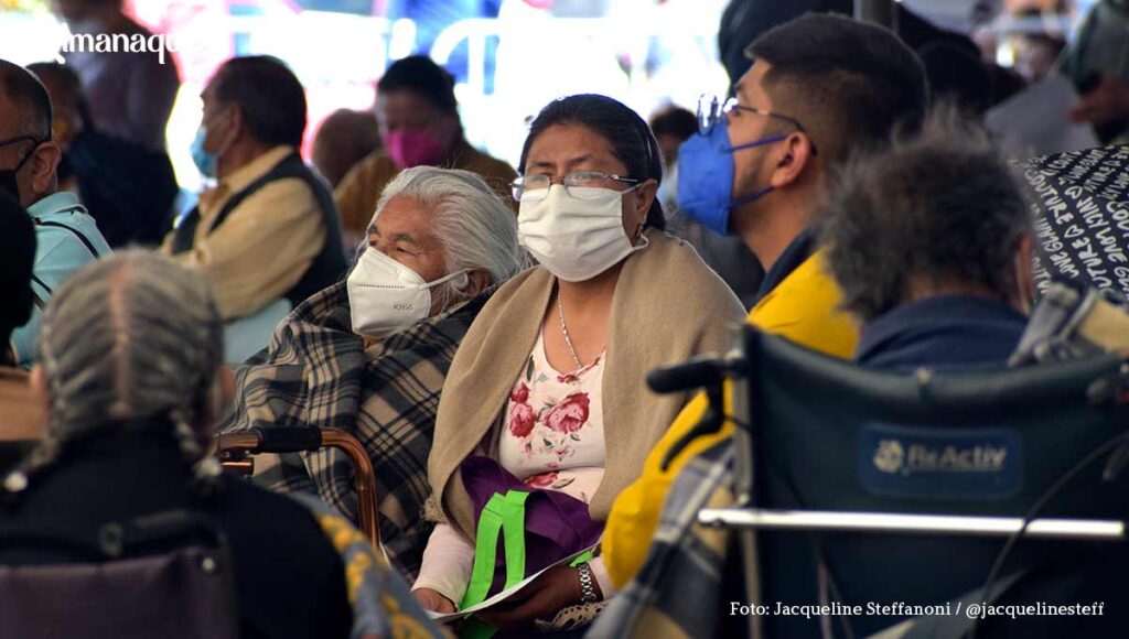 Una más del gobierno federal: adultos mayores de Puebla esperaron hasta 6 horas para ser vacunados 12 vacuna huejo3