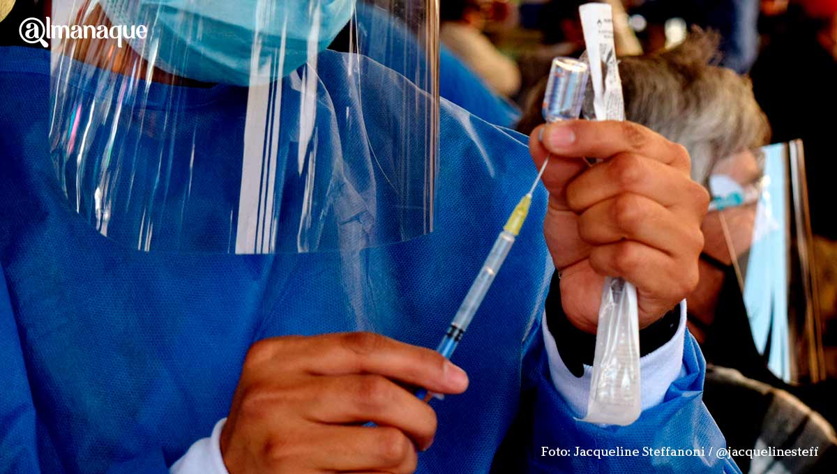 Aplicarán Sinovac, Pfizer y AstraZeneca a adultos de 30, 40 y 50 años en Puebla capital 2 vacunas 3