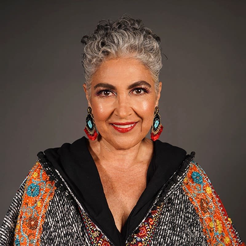 Amanda Miguel look3 1