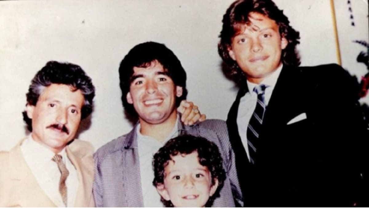 La noche que Luis Miguel le pagó los pomos a Maradona 2 Miguel 1