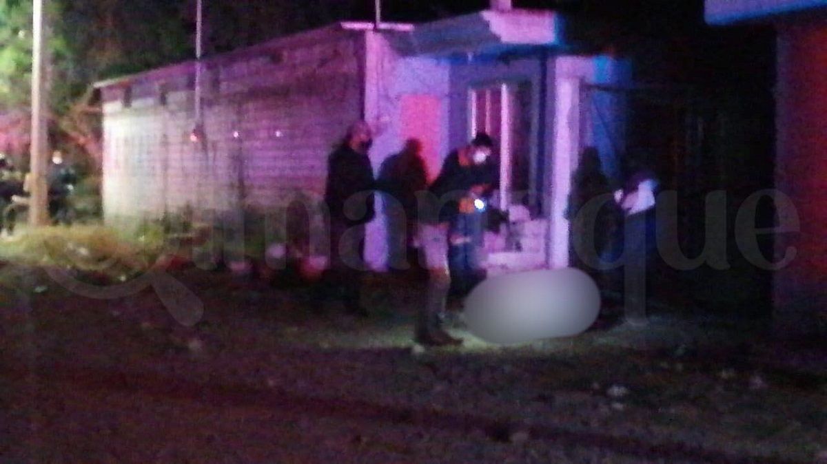 Asesinan a balazos a un hombre afuera de una casa en Tecamachalco 2 Tecamachalco