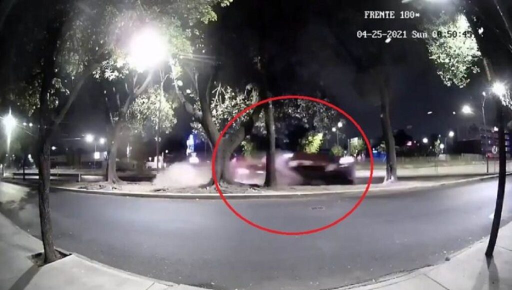 choque en viaducto eje central video accidente domingo 25 de abril 2021 780x470 1