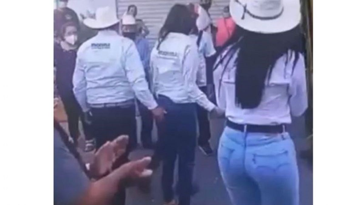 VIDEO: David Monreal, candidato a la gubernatura de Zacatecas, manosea a una mujer en Juchipila 2 monreal