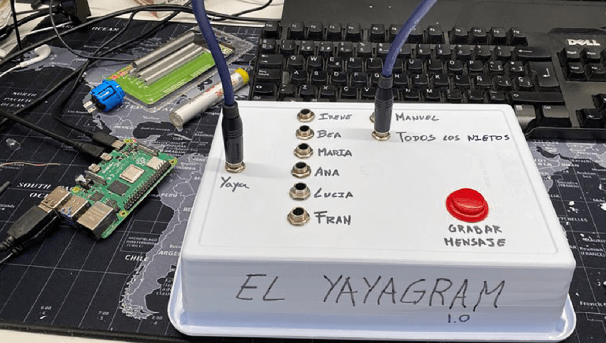 Hombre inventa el "Yayagram", un dispositivo para comunicarse con su abuelita 4 yayagram