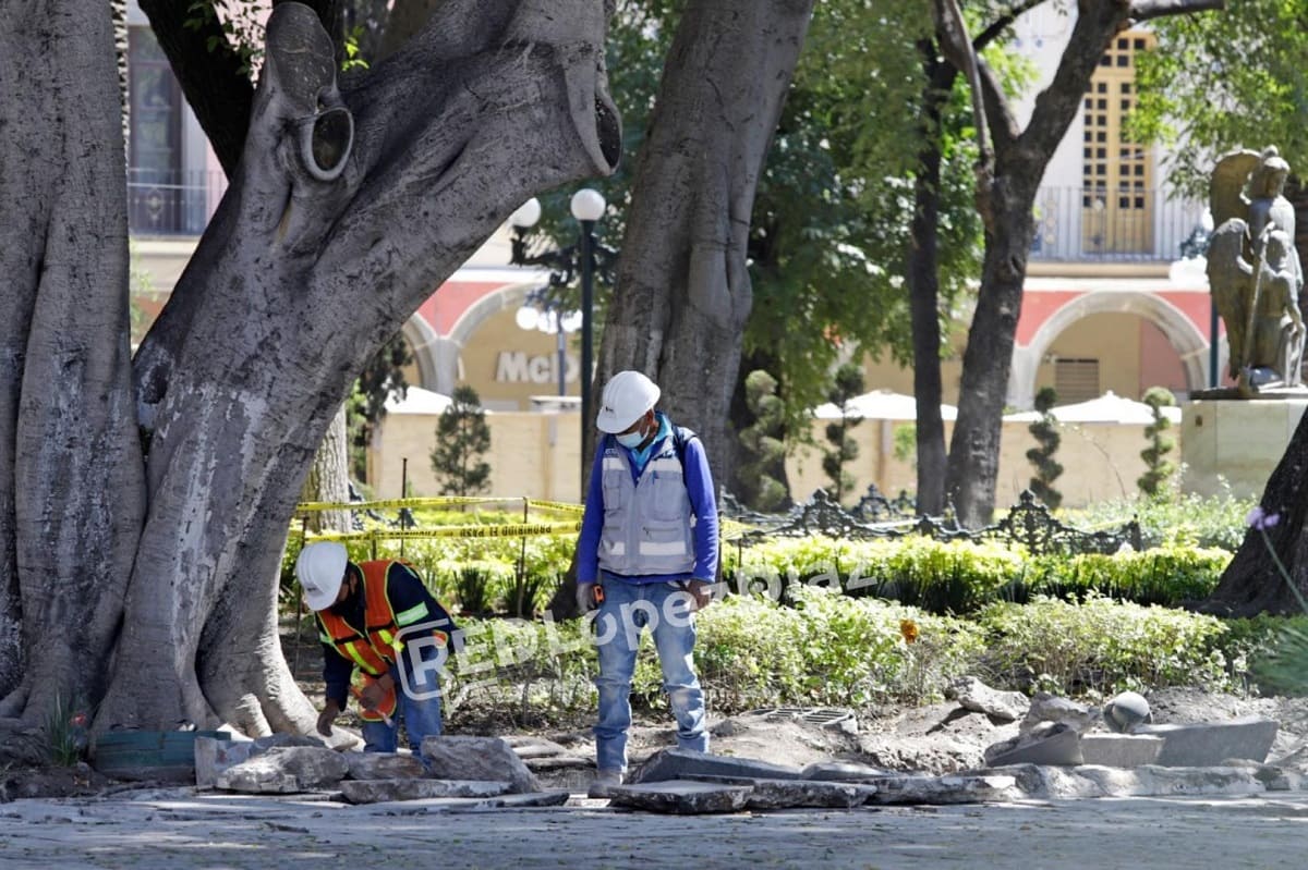 Tras retirar lajas del zócalo, detienen obras de remodelación 2 zocalo Puebla 2