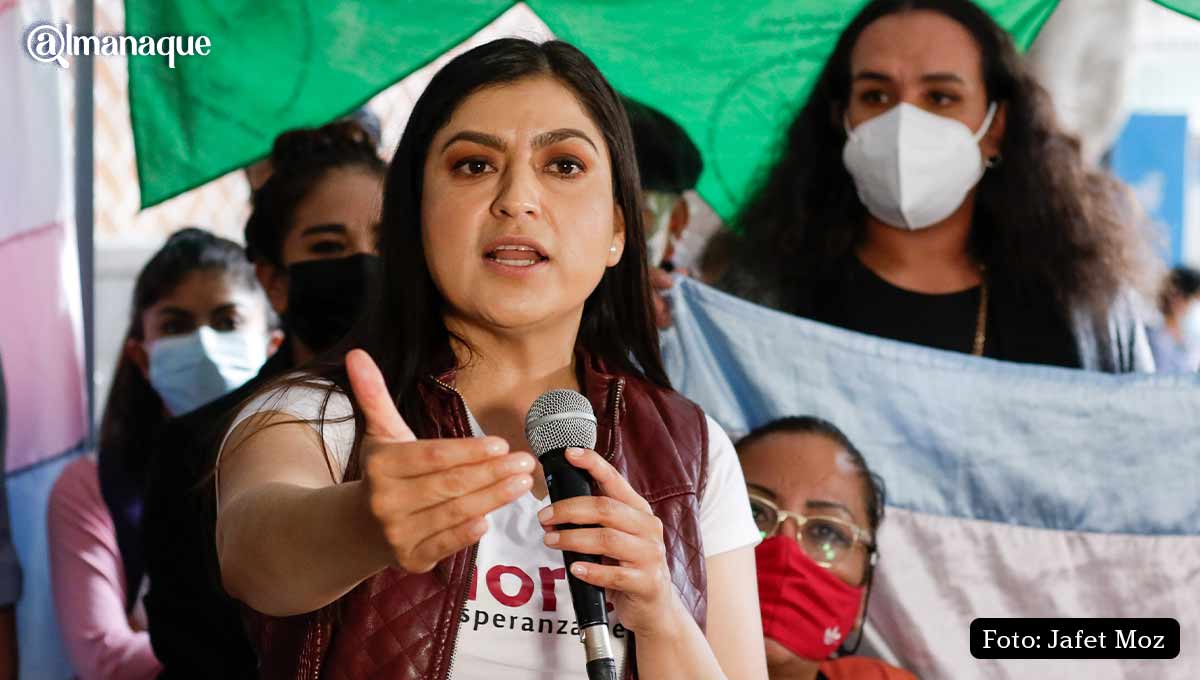 FEET Claudia Rivera 1