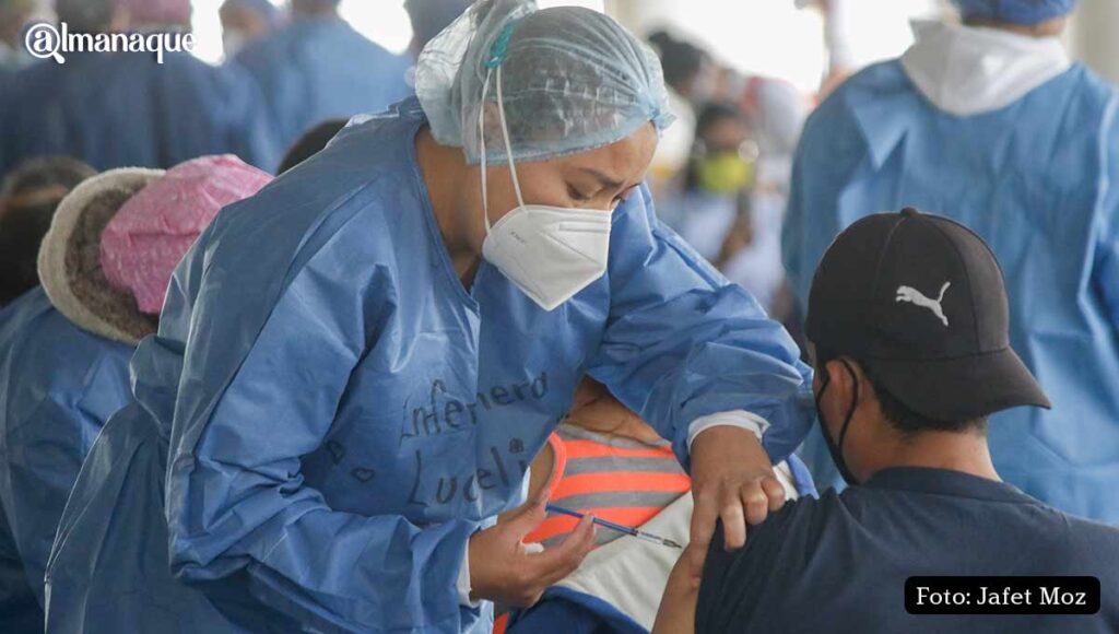 ISSSTEP vacunacion covid19 maestros 3