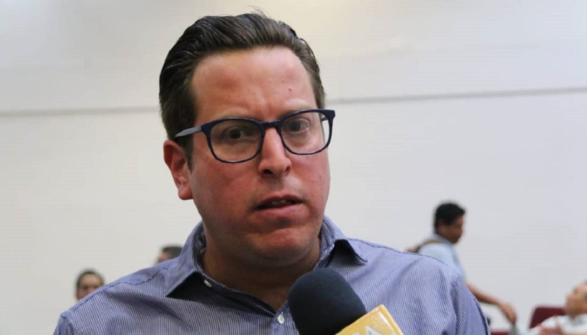 Pobladores simulan ahorcamiento de candidato de Morena por incumplir cuando fue diputado 2 Juan Salvador Camacho 1
