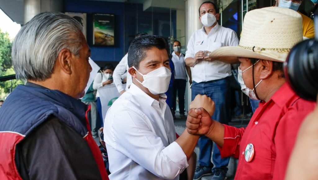 Lalo Rivera mil calles nuevas 1