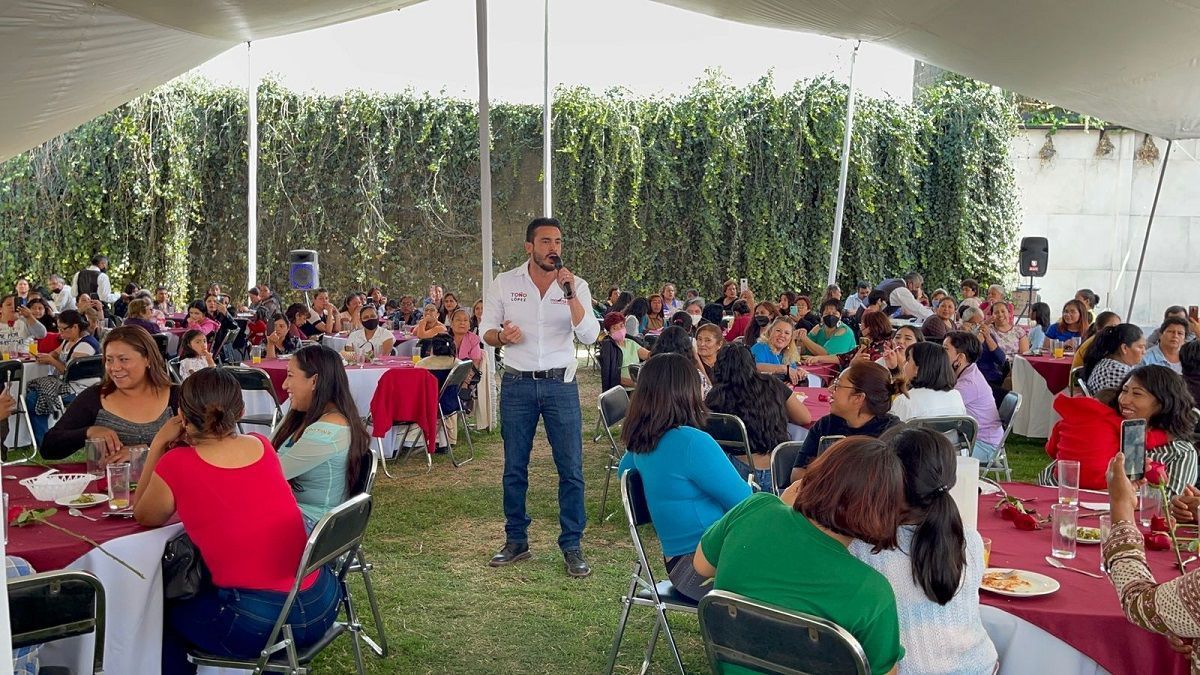 Las mujeres son parte fundamental en el desarrollo socio-económico de Puebla: Toño López 2 Tono Lopez 6