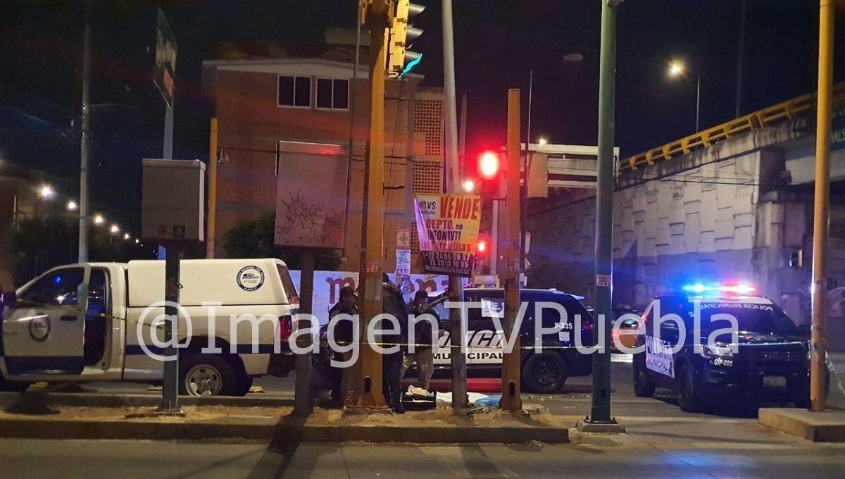 Atropellan y matan a una mujer debajo del puente del Periférico Ecológico 1 accidente