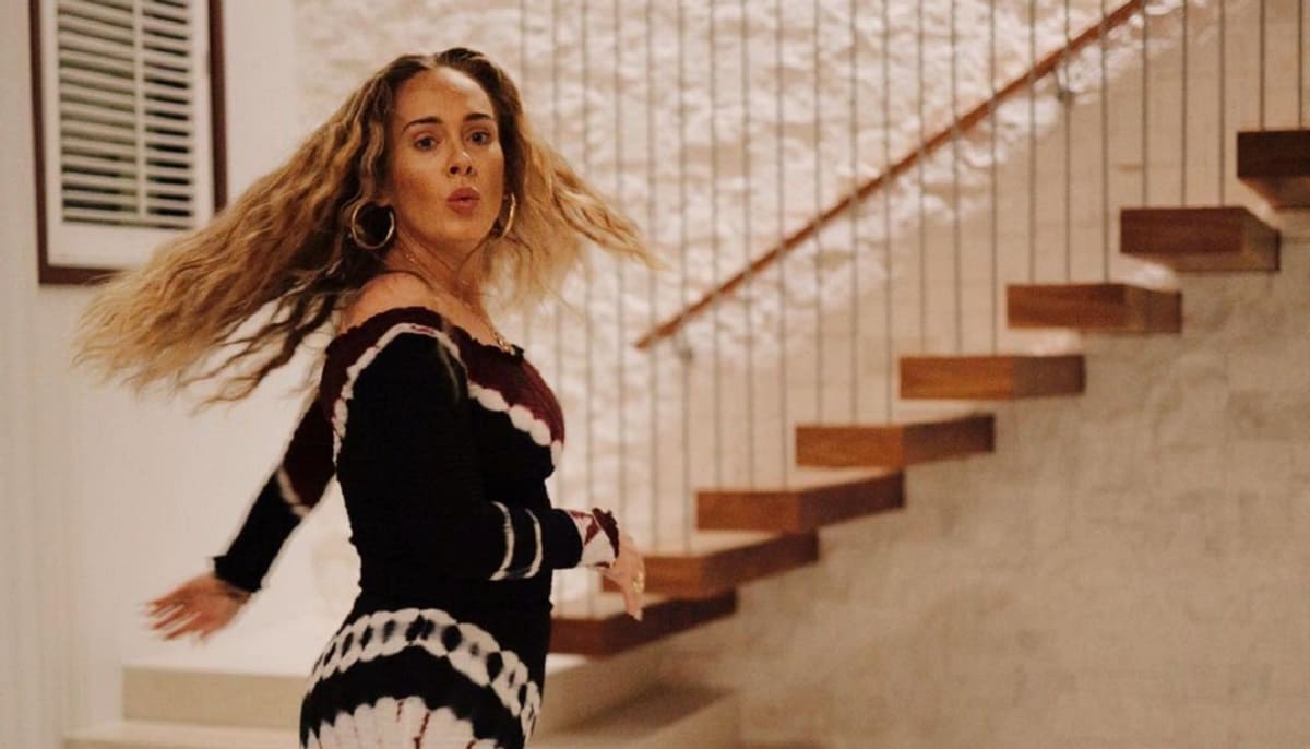 ¡Hermosa! Adele celebra su cumpleaños con fotos sin maquillaje 2 adele 1
